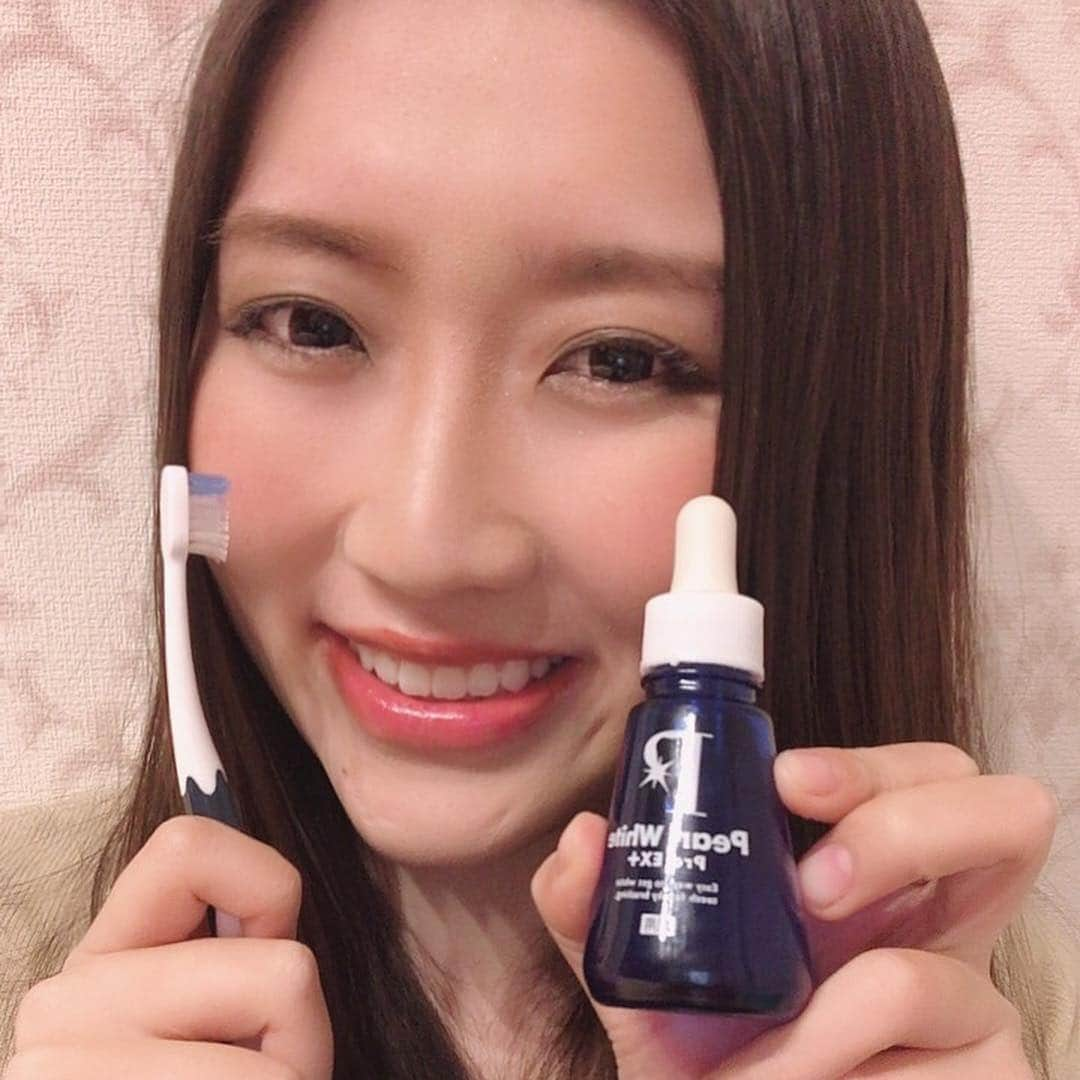 松丘雪那さんのインスタグラム写真 - (松丘雪那Instagram)「. パールホワイト前にもストーリー投稿したけれど、まだ使い続けてるよー☺️ @pearlwhitepro ホームホワイトニングもしてるけれど、ホームホワイトニングの毎日パールホワイトを使ってから回数がだいぶ減ったよ！！ とってもおすすめ💗 . . . . . #pearlwhite #whiteteeth #ホワイトニング #ノー歯医者 #歯磨きスマイル #パールホワイト #パールホワイトプロ #smile #model #お気に入り」3月17日 21時37分 - yukina.23na