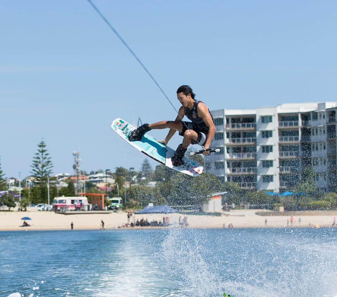 手塚翔太さんのインスタグラム写真 - (手塚翔太Instagram)「Stoked to take W yesterday at @actionsportsgames here in Perth AUS😎🤘🏻🔥🔥🔥 Happy for pretty good start off the season:) Congrats to my boys @parkersiegele @nicrapa getting 2,3🇦🇺🤘🏻 オーストラリアで行われたアクションスポーツゲームスで優勝しました！ 応援有難う御座いました！ Thanks everyone who supported me @redbull @hoken_zenbu @cellpur @seisho_2000 @fitness_gym_t.i.s @supra_boats @obrienwatersports @blalawetsuits @momenticks @redbulljapan 🇯🇵📷:@hotdiggitydogphotography」3月17日 21時42分 - shotatezuka