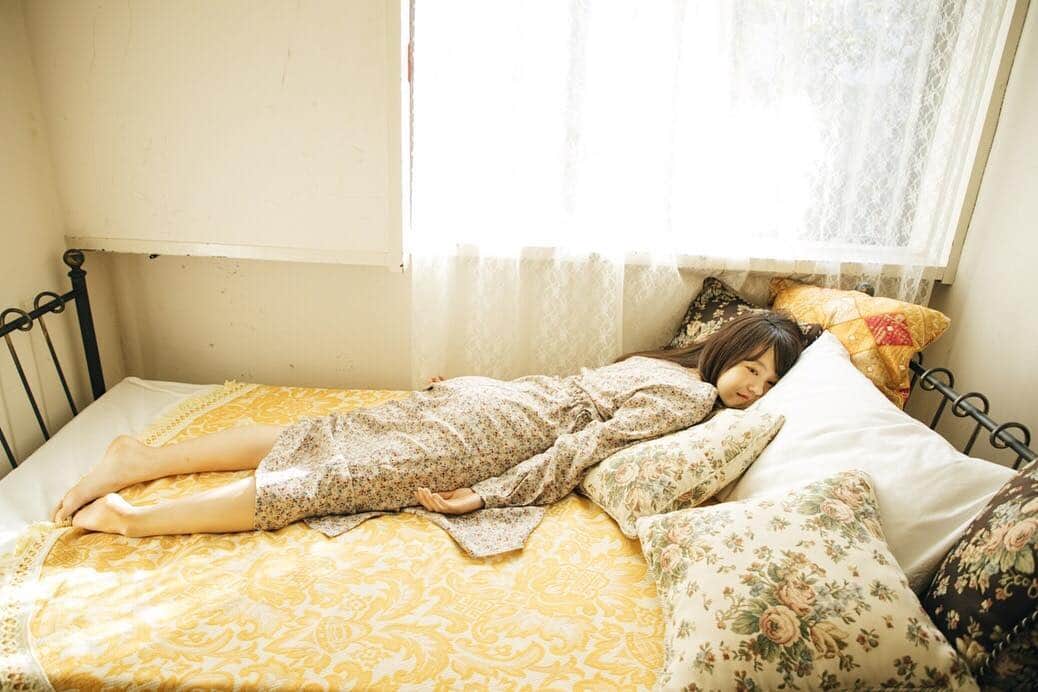 夏目志乃さんのインスタグラム写真 - (夏目志乃Instagram)「だるん。 ， パプリ〜カ が頭から離れない、、、」3月17日 21時46分 - shinonatsume