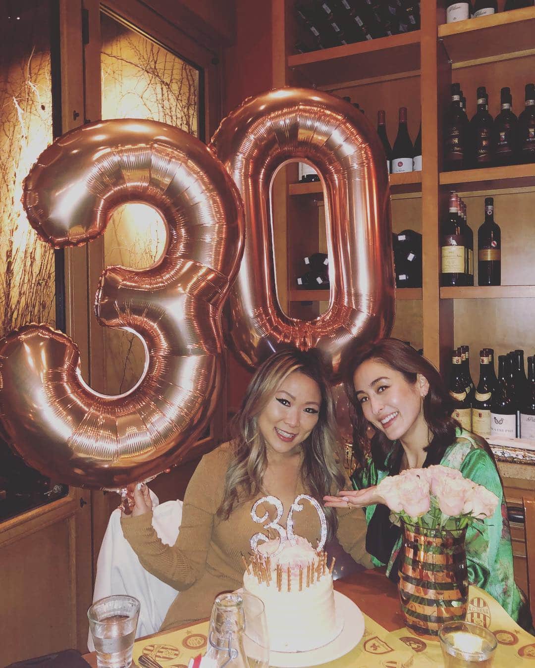 のインスタグラム：「Happy Birthday to my bestie since middle school💕 So happy I could send you off into the next chapter! Love you so much @christinek_ 🌸💗」