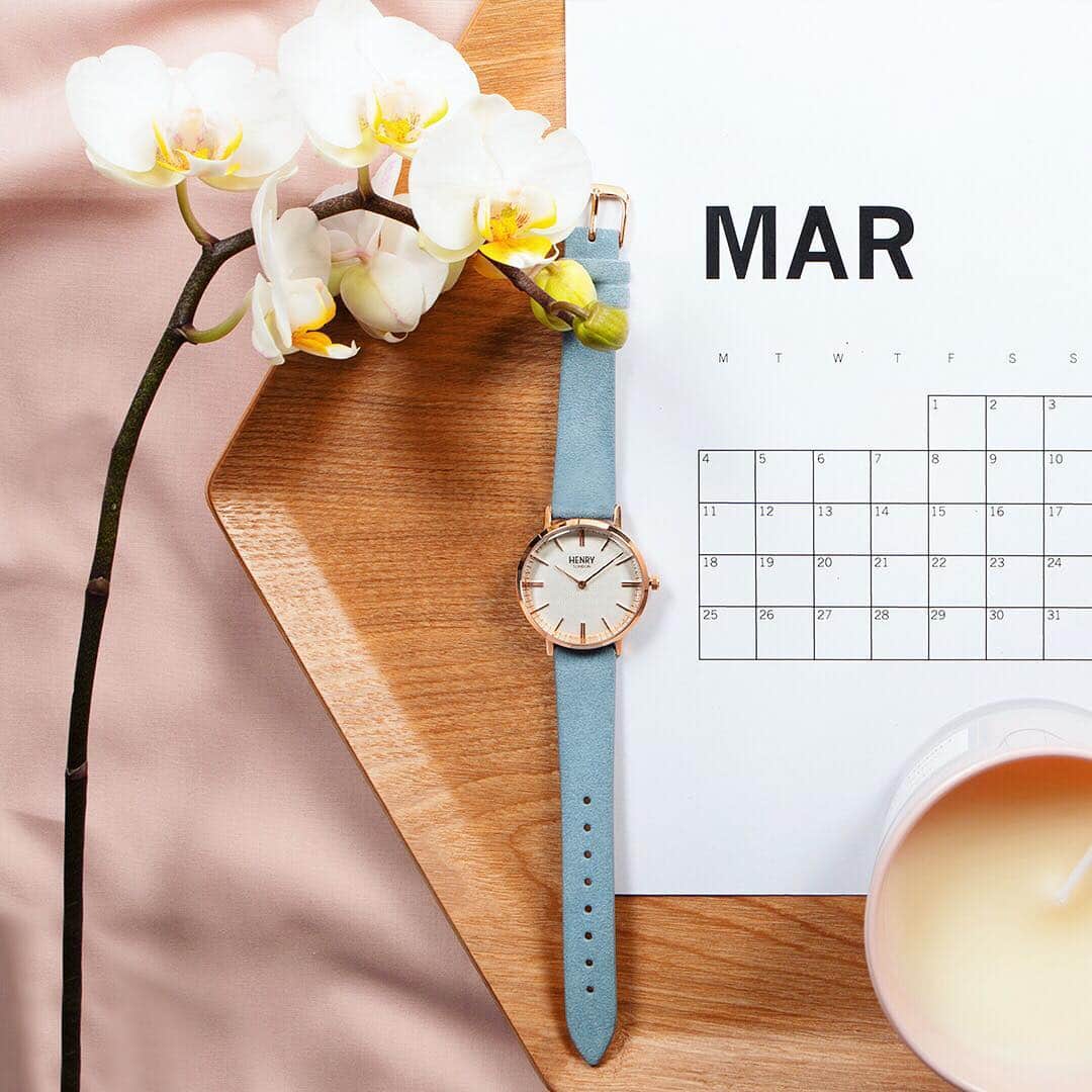 Henry London Official page of Britishさんのインスタグラム写真 - (Henry London Official page of BritishInstagram)「Counting down the days to Spring 🌷 We want to brighten your day by giving you 20% off our whole range, head over to our site now. . . . #henrylondon #henrywatches #womenswatches  #mothersday #mothersdaygifts #mothersday2019 #mothersdayideas #mothersdaygiveaway #personalisation #rosegoldeverything #mum #giftsforher #watchphotography #rosegold #loveyourmum #everydayluxury #gift #giftsforwomen #loveher #watchlover #indulge #watches #mumsarethebest  #giftsformum #BFFgoals #springtime #suedewatch #classicwatches #watchsale #flatlay」3月17日 22時31分 - henrywatches