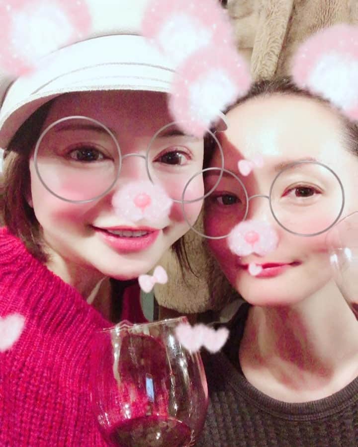里美ゆりあのインスタグラム：「仲良し(๑•ω•๑)♡ #千葉ちゃん#可愛い#個性的#girl #釣りガール #釣り好きな人と繋がりたい」