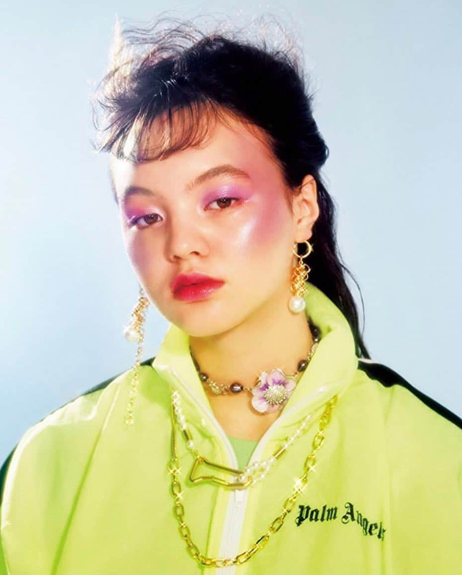 藤田エミリさんのインスタグラム写真 - (藤田エミリInstagram)「NYLON JAPAN 💚💚 photographer @yukokotetsu still for cosmetics #kenichisugimori styling @mariehiguchi hair @hiroki_kitada make @rikamatsui26」3月17日 22時47分 - 7_emil_y