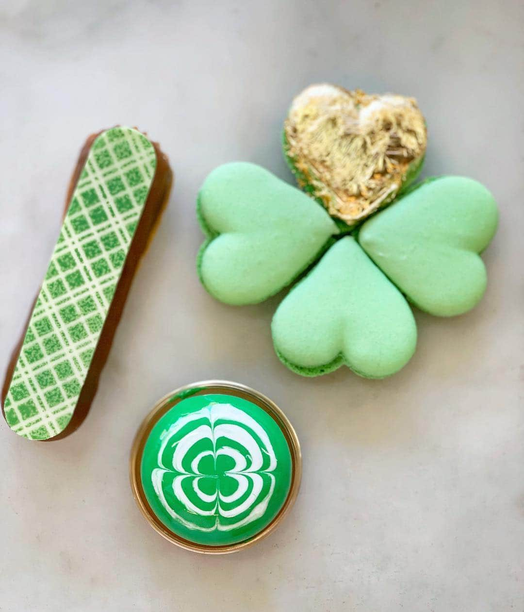 DOMINIQUE ANSEL BAKERYさんのインスタグラム写真 - (DOMINIQUE ANSEL BAKERYInstagram)「Happy St. Patrick’s Day! Feeling lucky that it’s Sunday and rest day. #🍀」3月17日 22時51分 - dominiqueansel