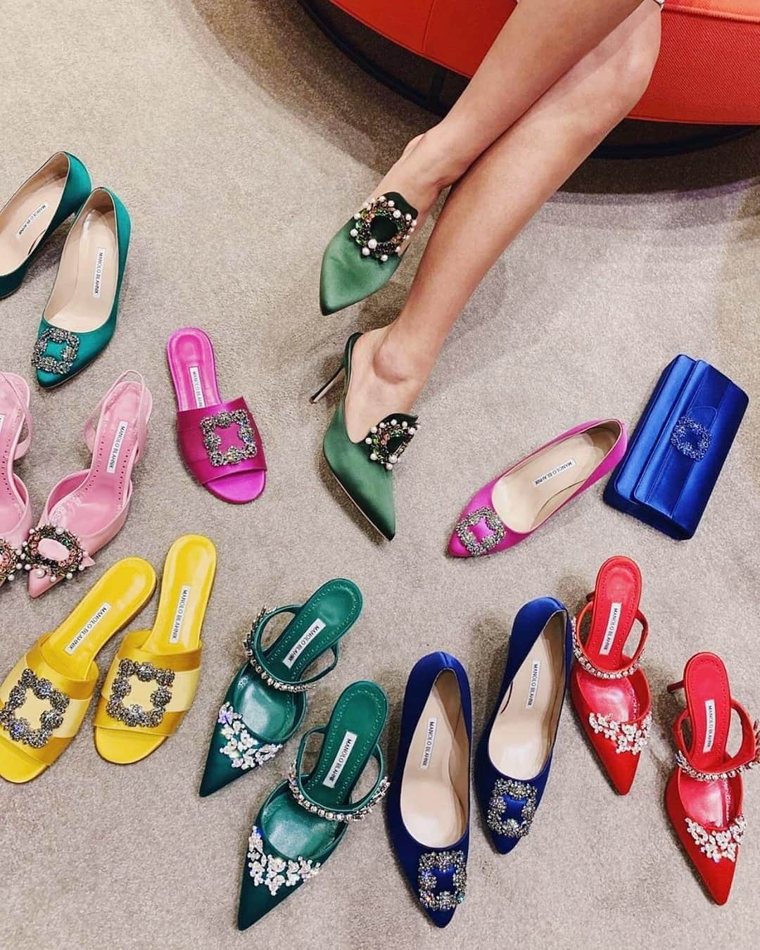 Blonde Saladさんのインスタグラム写真 - (Blonde SaladInstagram)「✨You can never have enough Manolos in your dream closet ✨ Blue, green, yellow or pink...which one would you pick babes?👠 #theblondesalad #manoloblahnik #shoes #obsession #mood #sunday 📷 @molly_chiang」3月17日 23時07分 - theblondesalad