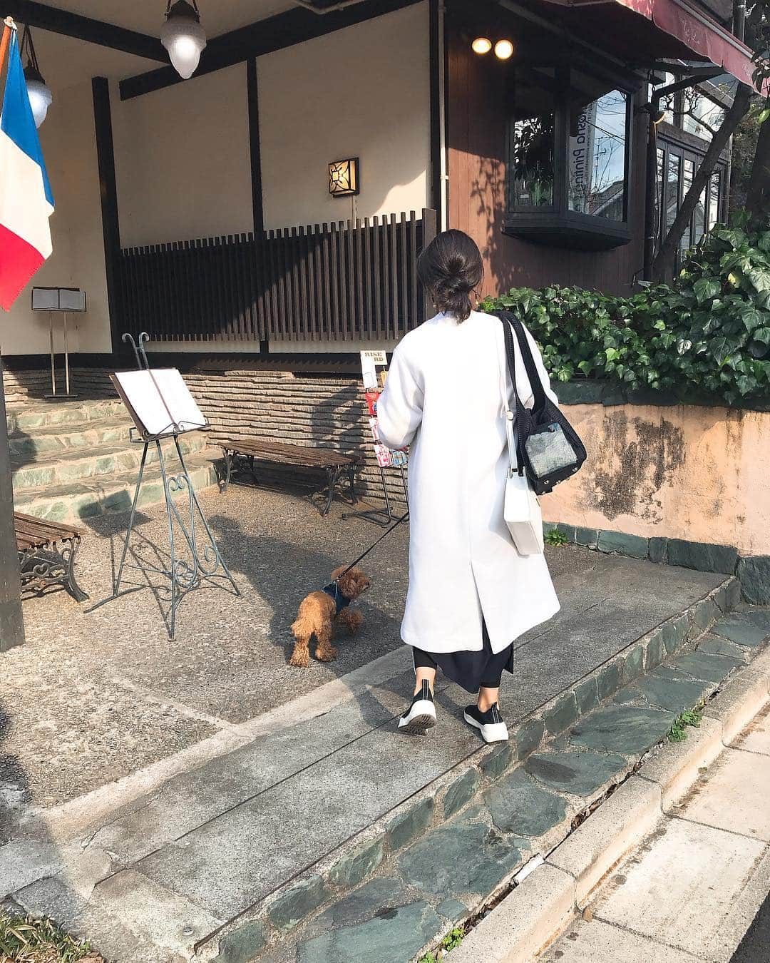 日下裕江さんのインスタグラム写真 - (日下裕江Instagram)「レイヤード好きすぎて  そういう服ばかりに目が行く今日この頃。  このSTORYNINEのラップskirtは ネイビーなのが又春夏らしくて ꒒ ০ ⌵︎ ୧  ｉｔ࿐♡︎ @storynine_jp  #storynine #koreanfashion #outfitoftheday #skirt #rapskirt #fashion #cordinate #レイヤードスカート #プリーツスカート #ファッション #コーデ」3月17日 23時31分 - hiroe___h