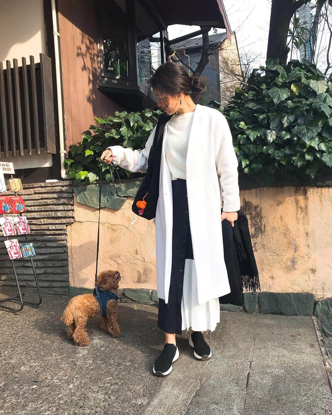 日下裕江さんのインスタグラム写真 - (日下裕江Instagram)「レイヤード好きすぎて  そういう服ばかりに目が行く今日この頃。  このSTORYNINEのラップskirtは ネイビーなのが又春夏らしくて ꒒ ০ ⌵︎ ୧  ｉｔ࿐♡︎ @storynine_jp  #storynine #koreanfashion #outfitoftheday #skirt #rapskirt #fashion #cordinate #レイヤードスカート #プリーツスカート #ファッション #コーデ」3月17日 23時31分 - hiroe___h