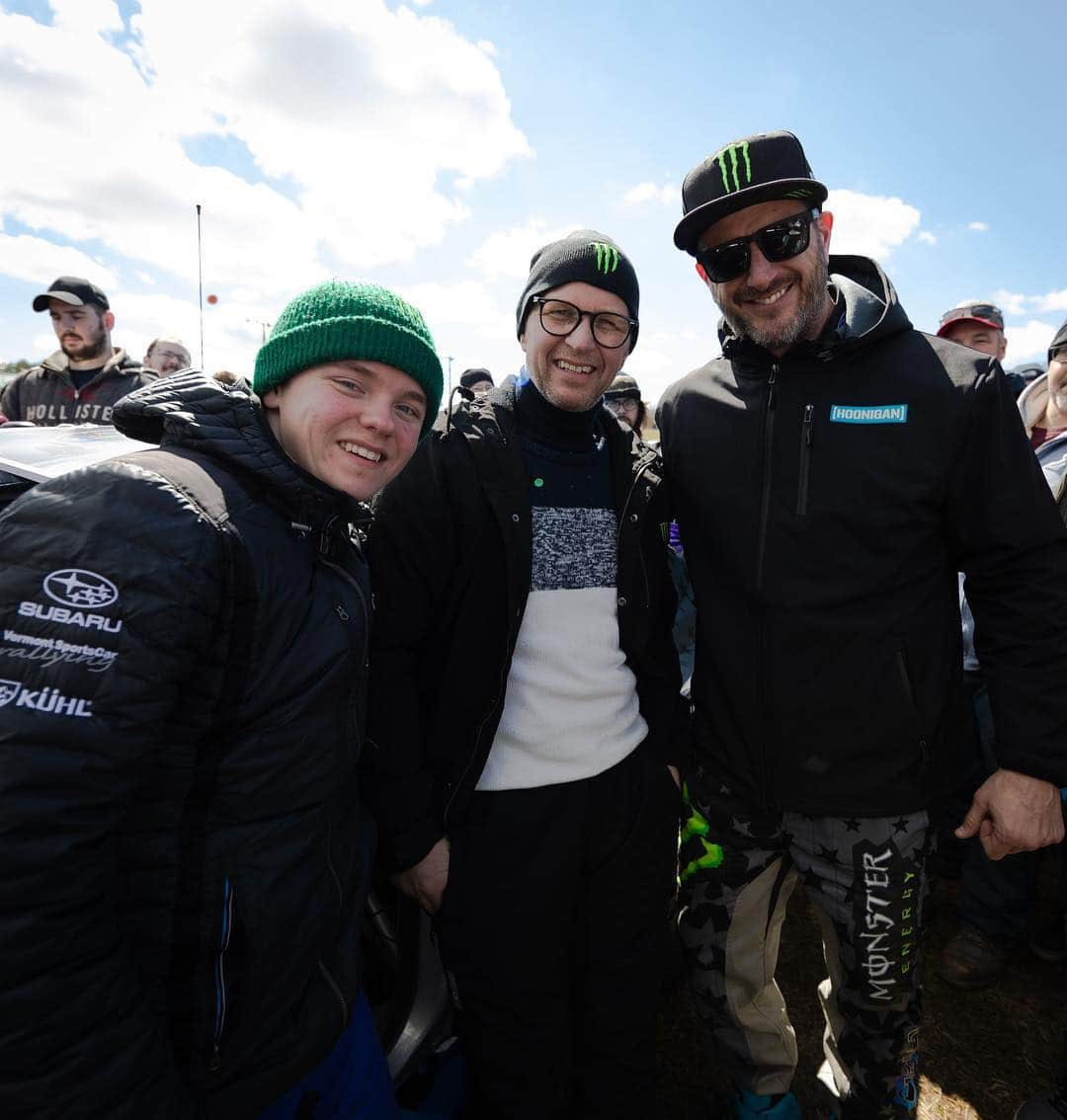 ケン・ブロックさんのインスタグラム写真 - (ケン・ブロックInstagram)「It was rad to see @oliversolberg01 racing at 100 Acre Wood Rally - and very cool his triple FIA world champ dad Petter here helping him! I've known Oliver since he was 5 (he’s 17 now) and he’s already on a factory race team. So rad. You might remember seeing him driving my Ford Focus RSRX in Sweden in #GymkhanaTEN. Both Oliver and Petter were hyped to check out my new Cossie V2. #CossieWorldTour #BlockEscortCossieV2」3月17日 23時44分 - kblock43