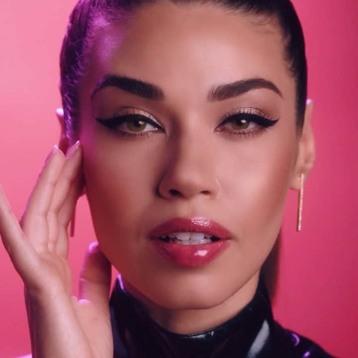 Too Facedさんのインスタグラム動画 - (Too FacedInstagram)「Meet the FIRST eyeliner