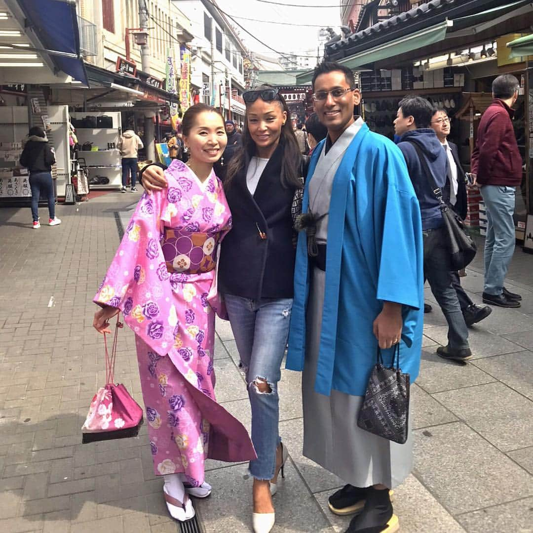 ユーコ・スミダ・ジャクソンさんのインスタグラム写真 - (ユーコ・スミダ・ジャクソンInstagram)「Quick but Quality time with dear friends and family🌸 : : : : #onelove #beautiful #couple #family #people #laugh #precious #time #gratitude #kimono #asakusa #shinjuku #gyoen#sunny #weekend」3月18日 0時00分 - yukosumidajguest