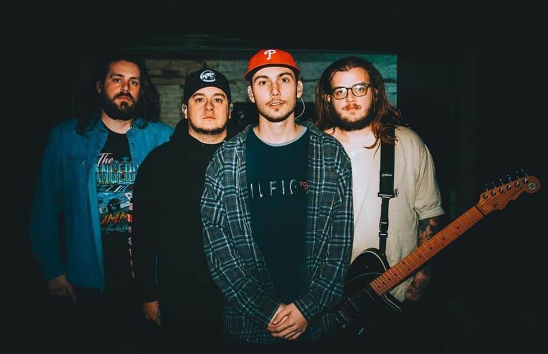 Alternative Pressさんのインスタグラム写真 - (Alternative PressInstagram)「@grayscalepa part ways with drummer Nick Veno⁣ LINK IN BIO⁣ .⁣ .⁣ .⁣ #altpress #ap #alternativepress #iamap #grayscale #grayscalepa」3月18日 0時10分 - altpress