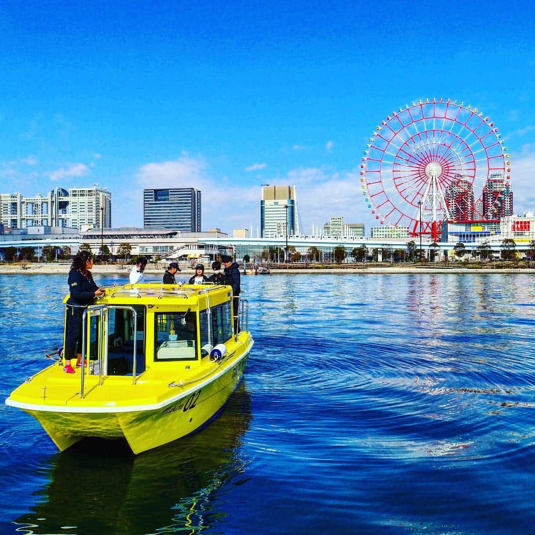 TOKYO WATER TAXIさんのインスタグラム写真 - (TOKYO WATER TAXIInstagram)「Blue&Happy yellow✨  #tokyo  #tokyowatertaxi #drone #hammingbird #odaiba #yellow #japan #new #私の好きな東京 #雑誌クロワッサン」3月18日 0時52分 - tokyowatertaxi