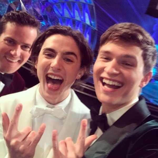 E! Onlineさんのインスタグラム写真 - (E! OnlineInstagram)「Ansel Elgort and Timothée Chalamet have come a LONG way since being high school besties. You know we always (always) have the good weekend reads at the link in our bi-ok? ok.」3月18日 1時01分 - enews