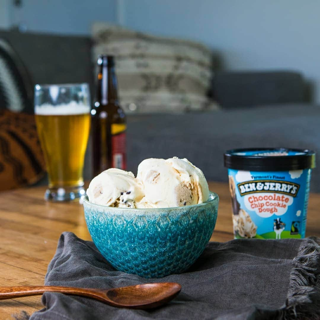 Ben & Jerry'sさんのインスタグラム写真 - (Ben & Jerry'sInstagram)「What better way to celebrate #StPatricksDay than with Flavor Guru-approved beer and ice cream pairings! See all 8 at the link in our bio.」3月18日 1時08分 - benandjerrys