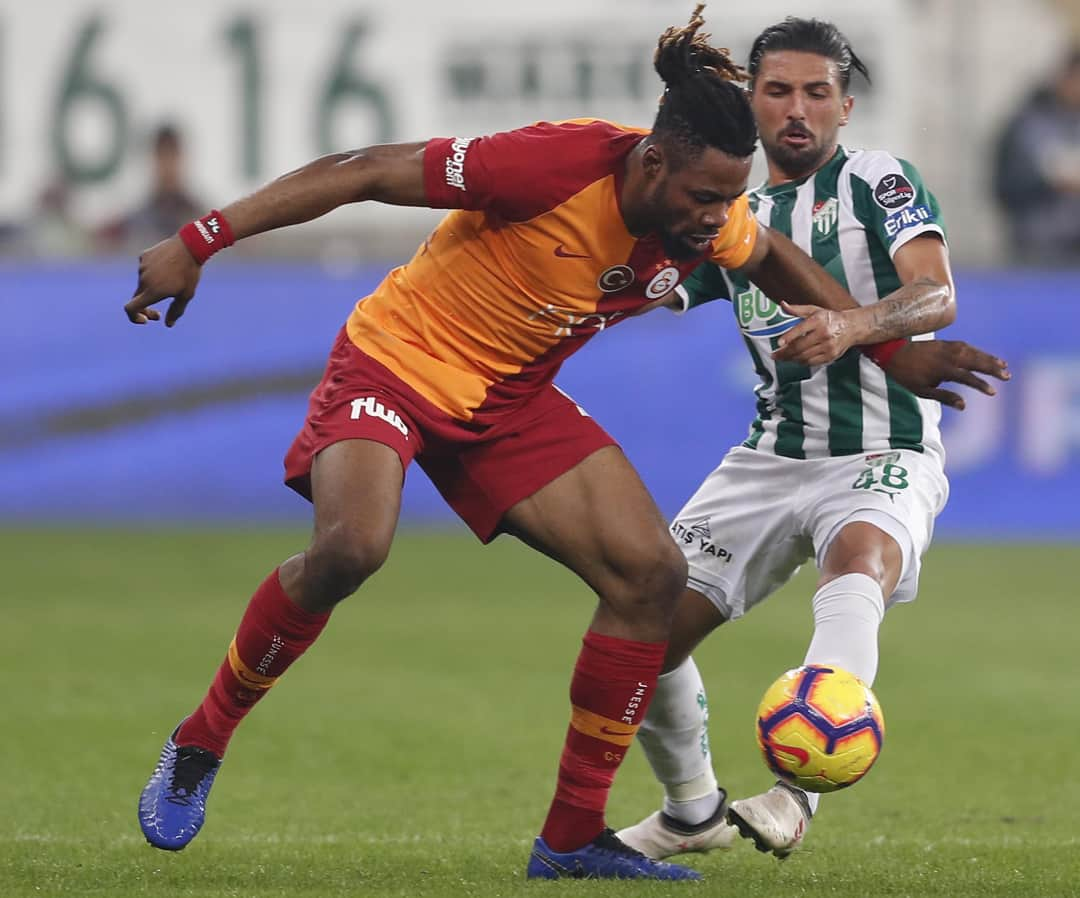 ガラタサライSKさんのインスタグラム写真 - (ガラタサライSKInstagram)「📸 Bursaspor - #Galatasaray maçının ilk yarısından kareler… #BRSvGS」3月18日 2時04分 - galatasaray