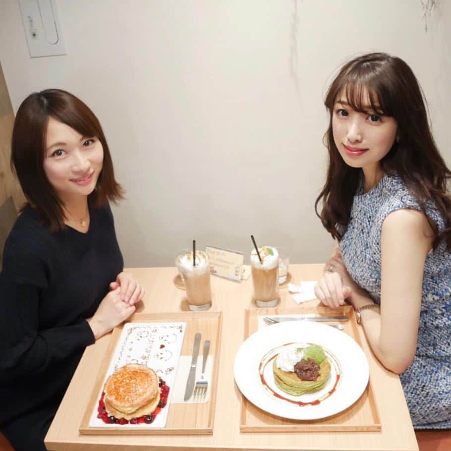 吉田早織さんのインスタグラム写真 - (吉田早織Instagram)「・﻿ 出産前、パンケーキが食べたい🥞❣️﻿ ﻿ ﻿ ということで @chiharukoshiba と一緒に気になっていたお店へ✨﻿ ﻿ ﻿ モチモチしていてとっても美味しかった😍﻿ ﻿ ﻿ 応援のメッセージもありがとう💕﻿ ﻿ ﻿ ﻿ ﻿ ﻿ #木と水と土と #パンケーキ #女子会 #表参道 #カフェ #cafe #スイーツ #カフェ巡り #パンケーキ巡り」3月18日 1時58分 - saorinxxx