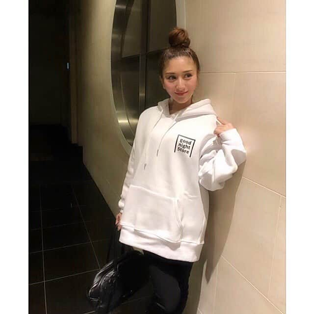 渡邊水希さんのインスタグラム写真 - (渡邊水希Instagram)「↩︎↩︎↩︎✖3📸 #ootdfashion  #black #and #white  #code  @goodnight5tore  @beep_ss」3月18日 2時09分 - mizuki__watanabe