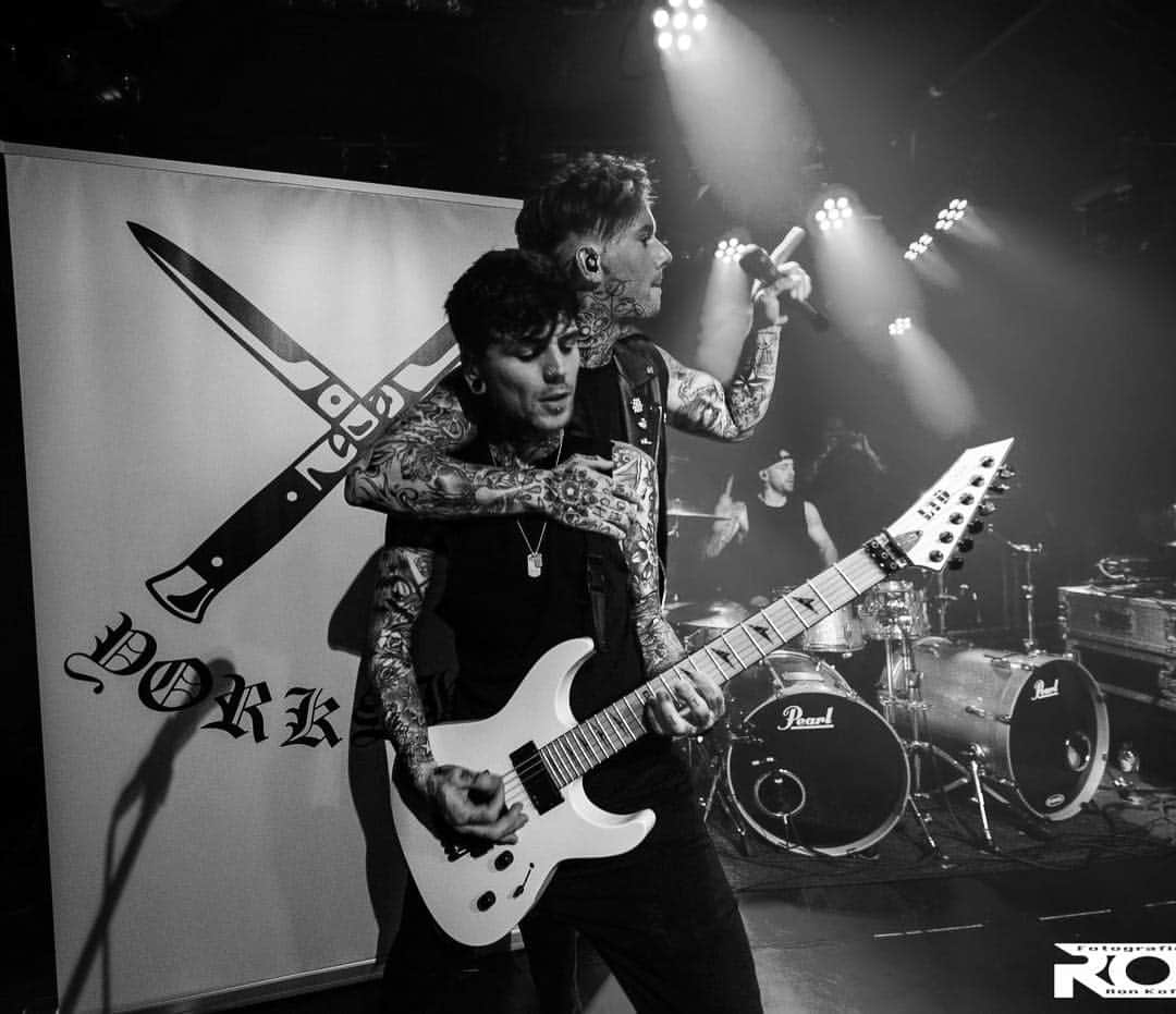 グラマー・オブ・ザ・キルのインスタグラム：「Rockin and a Rollin 🤘#yorkshire」