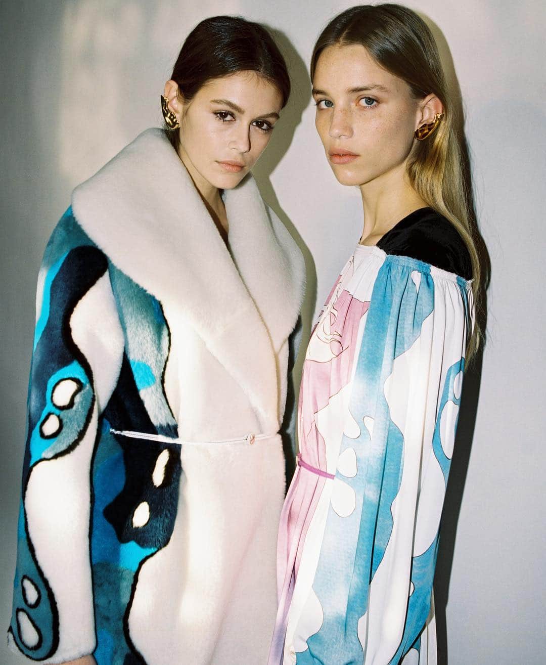 ランバンのインスタグラム：「Softness sorority. 📸 by @eemonn #LanvinFW19 #LanvinbyBrunoSialelli #newLanvin」