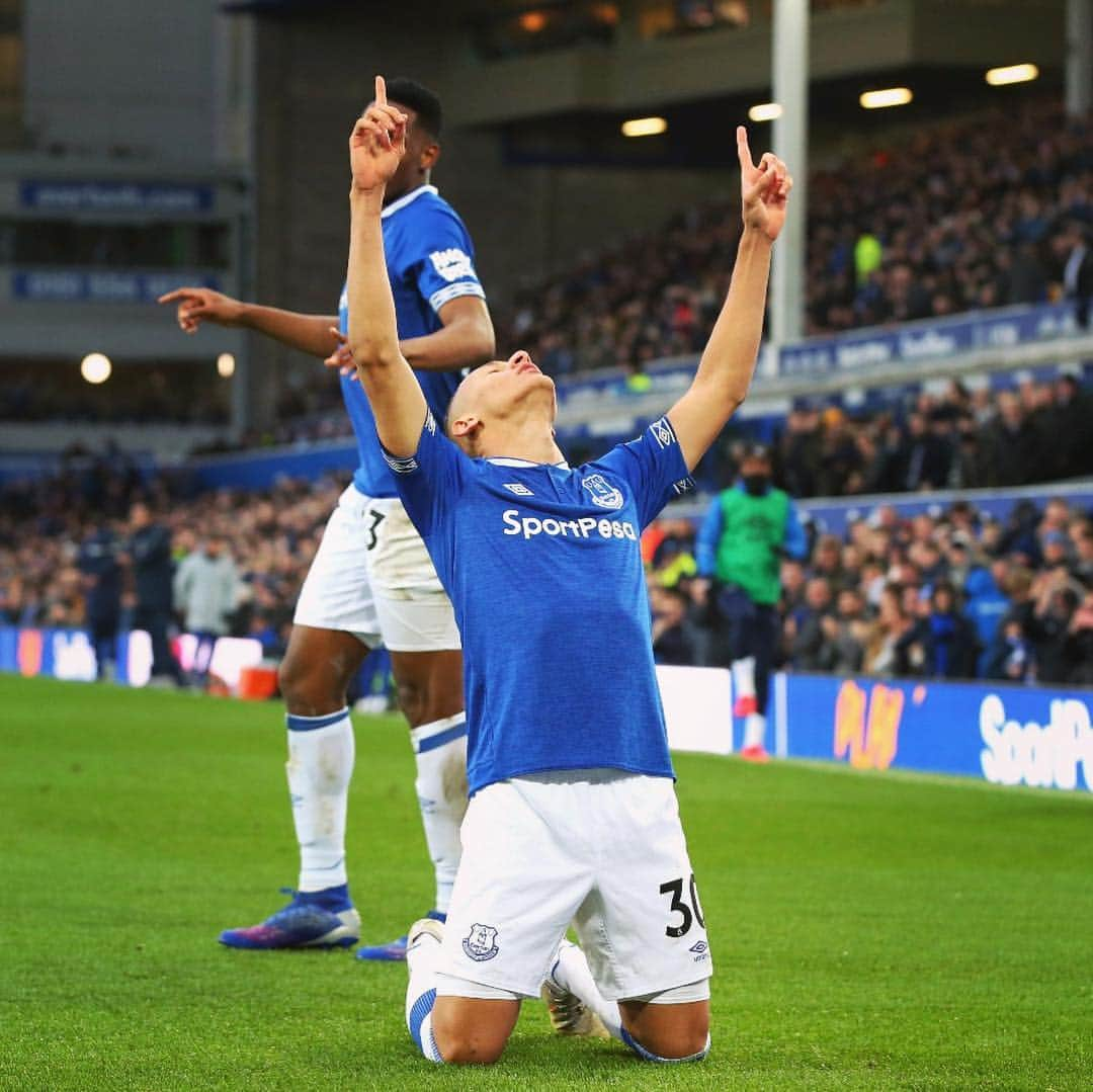 エヴァートンFCさんのインスタグラム写真 - (エヴァートンFCInstagram)「💙 The Sunday Blues! 😁 • • • #everton #efc #coyb #chelsea #cfc #eveche #sunday #win #pl #richarlison #sigurdsson」3月18日 3時23分 - everton