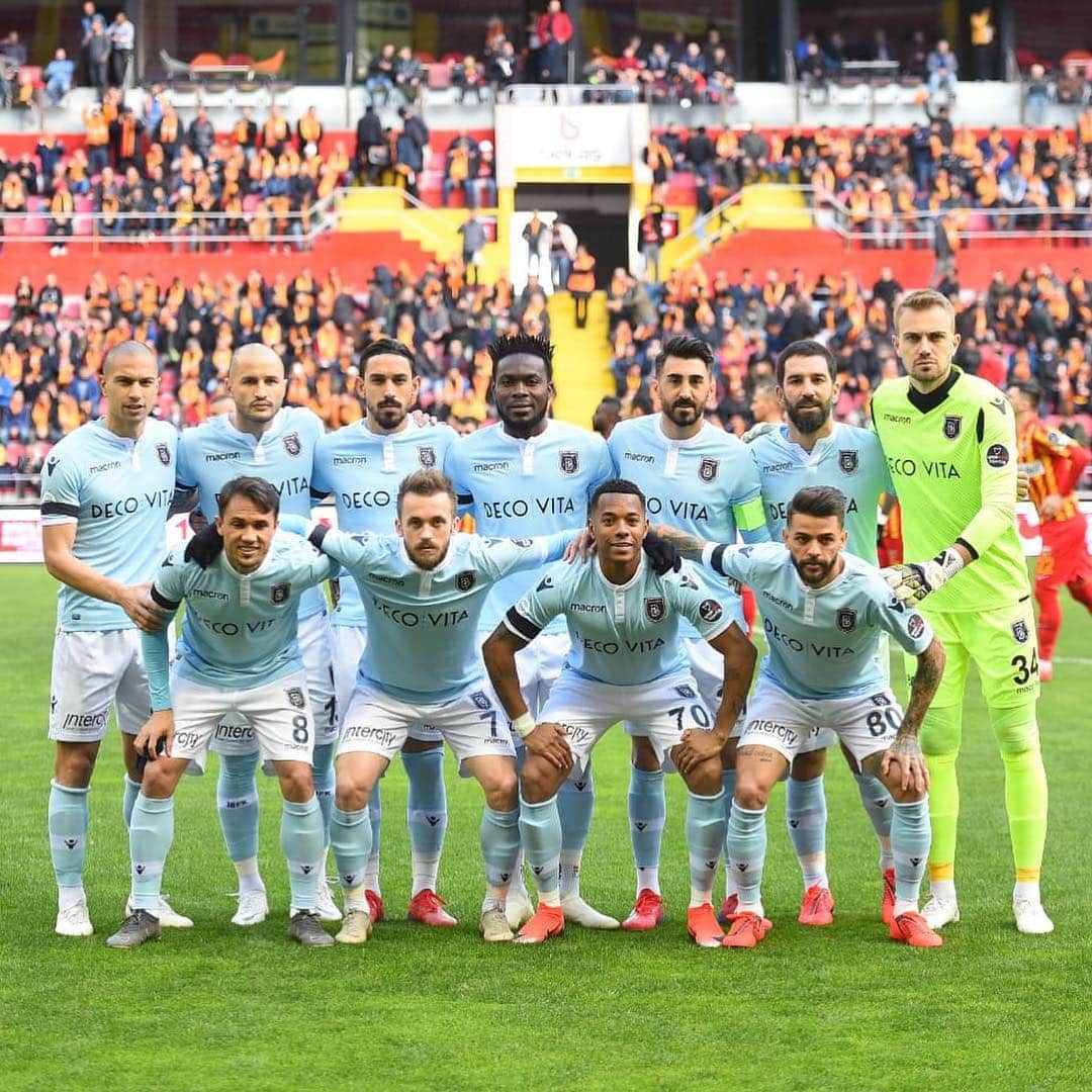 のインスタグラム：「Bu akşam eve 1 puanla dönüyoruz. ✅💪🏽 Yola devam.. ⚽ #G88」