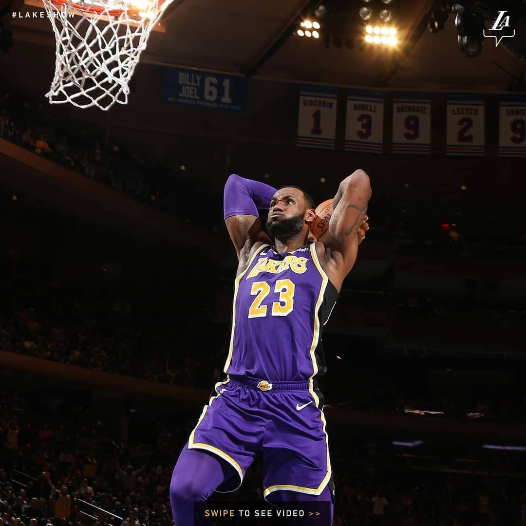 Los Angeles Lakersさんのインスタグラム写真 - (Los Angeles LakersInstagram)「🔨 🔨 🔨」3月18日 3時36分 - lakers