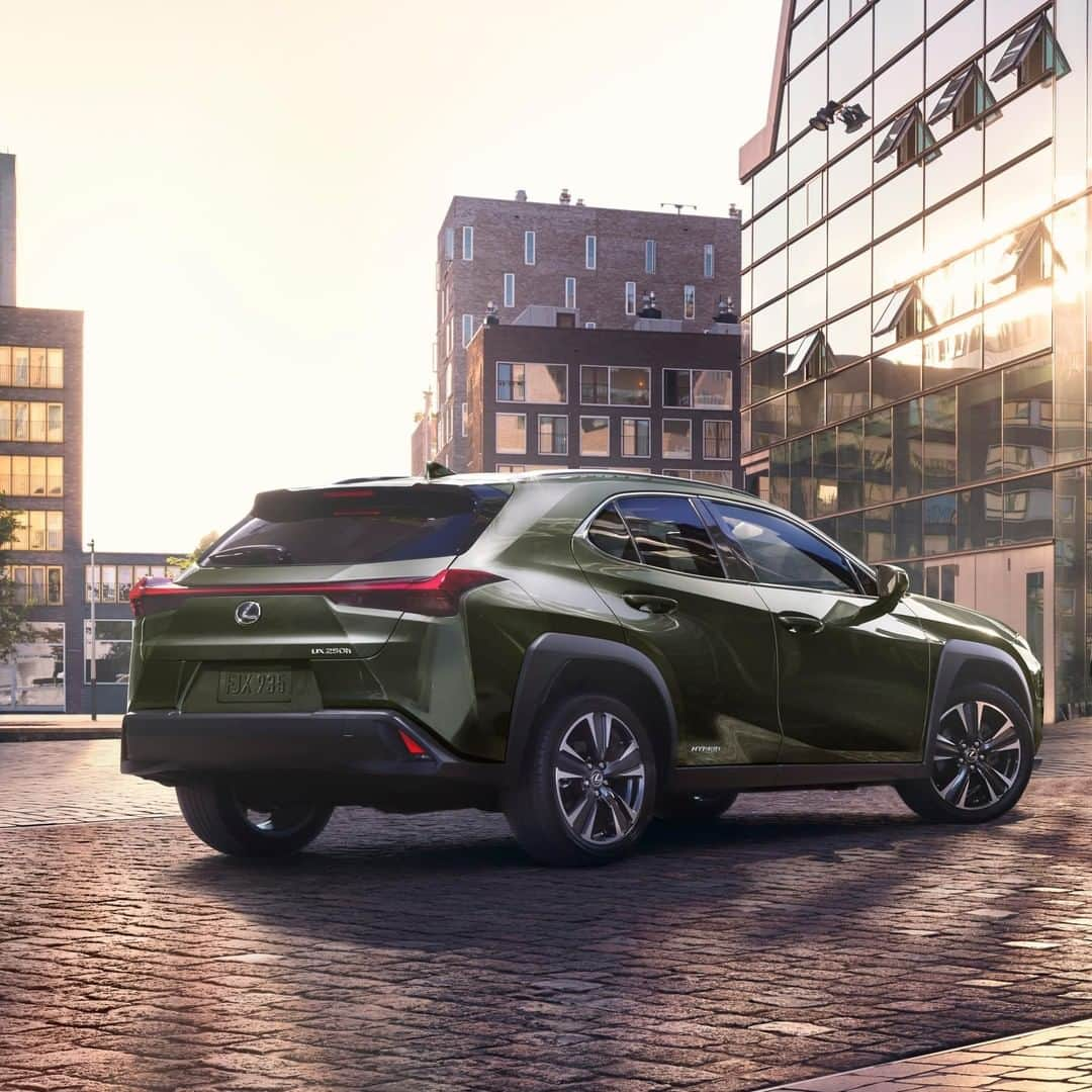 Lexus USAさんのインスタグラム写真 - (Lexus USAInstagram)「No pinching. #LexusUX #StPatricksDay」3月18日 3時46分 - lexususa