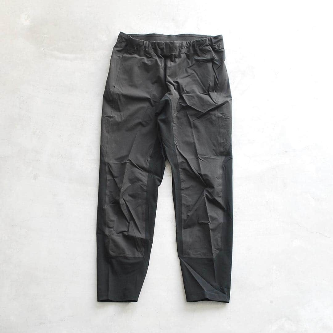 wonder_mountain_irieさんのインスタグラム写真 - (wonder_mountain_irieInstagram)「_ ARC’TERYX VEILANCE / アークテリクス ヴェイランス “Secant Comp Pant” ￥30,240- _ 〈online store / @digital_mountain〉 http://www.digital-mountain.net/shopdetail/000000009323/ _ 【オンラインストア#DigitalMountain へのご注文】 *24時間受付 *15時までのご注文で即日発送 *1万円以上ご購入で送料無料 tel：084-973-8204 _ We can send your order overseas. Accepted payment method is by PayPal or credit card only. (AMEX is not accepted)  Ordering procedure details can be found here. >>http://www.digital-mountain.net/html/page56.html _ 本店：#WonderMountain  blog>> http://wm.digital-mountain.info/blog/20190315/ _ #ARCTERYXVEILANCE #アークテリクスヴェイランス shoes→ #SALOMONADVANCED　￥32,400- _ 〒720-0044  広島県福山市笠岡町4-18 JR 「#福山駅」より徒歩10分 (12:00 - 19:00 水曜定休) #ワンダーマウンテン #japan #hiroshima #福山 #福山市 #尾道 #倉敷 #鞆の浦 近く _ 系列店：@hacbywondermountain _」3月18日 14時30分 - wonder_mountain_