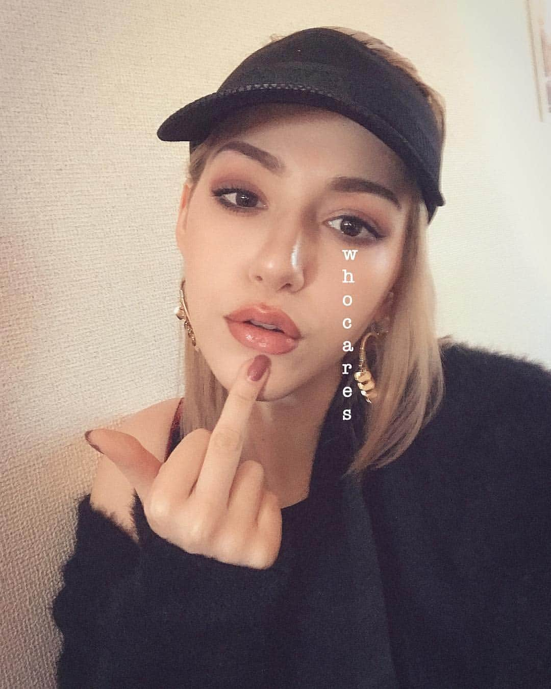 にちゃぴんのインスタグラム：「There's a million you's baby boo So don't be dumb I got 99 problems But you won't be one.  One less problem without you #whocares #lifegoeson #noproblem」