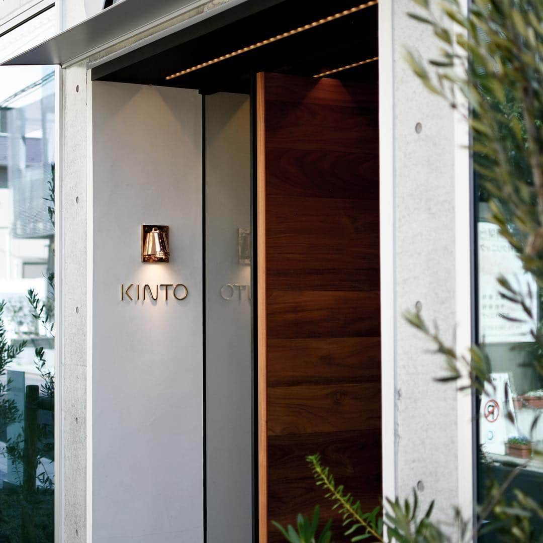 KINTOさんのインスタグラム写真 - (KINTOInstagram)「KINTO STORE Tokyo Opening Soon 2019年3月21日に東京・中目黒に「KINTO STORE Tokyo (キントーストアトーキョー)」をオープンいたします。お近くにお立ち寄りの際は是非お越しください。  ー We are happy to annouce that "KINTO STORE Tokyo" will be opening in Nakameguro, Tokyo on March 21, 2019.  ー Store Information KINTO STORE Tokyo  153-0042 東京都目黒区青葉台1-19-12 1-19-12 Aobadai, Meguroku, Tokyo 153-0042 JAPAN Tuesday - Sunday 12:00-19:00  ー #kinto #kintojapan #kintostore #kintostoretokyo #nakameguro #キントー #中目黒」3月18日 15時07分 - kintojapan