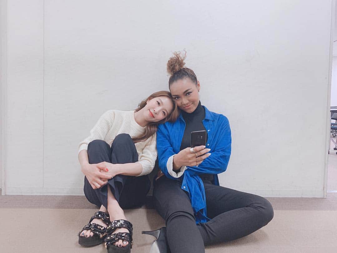 BoAのインスタグラム：「久しぶりくりちゃん🥰🥰🥰 @crystalkayofficial 相変わらず可愛い❤️」