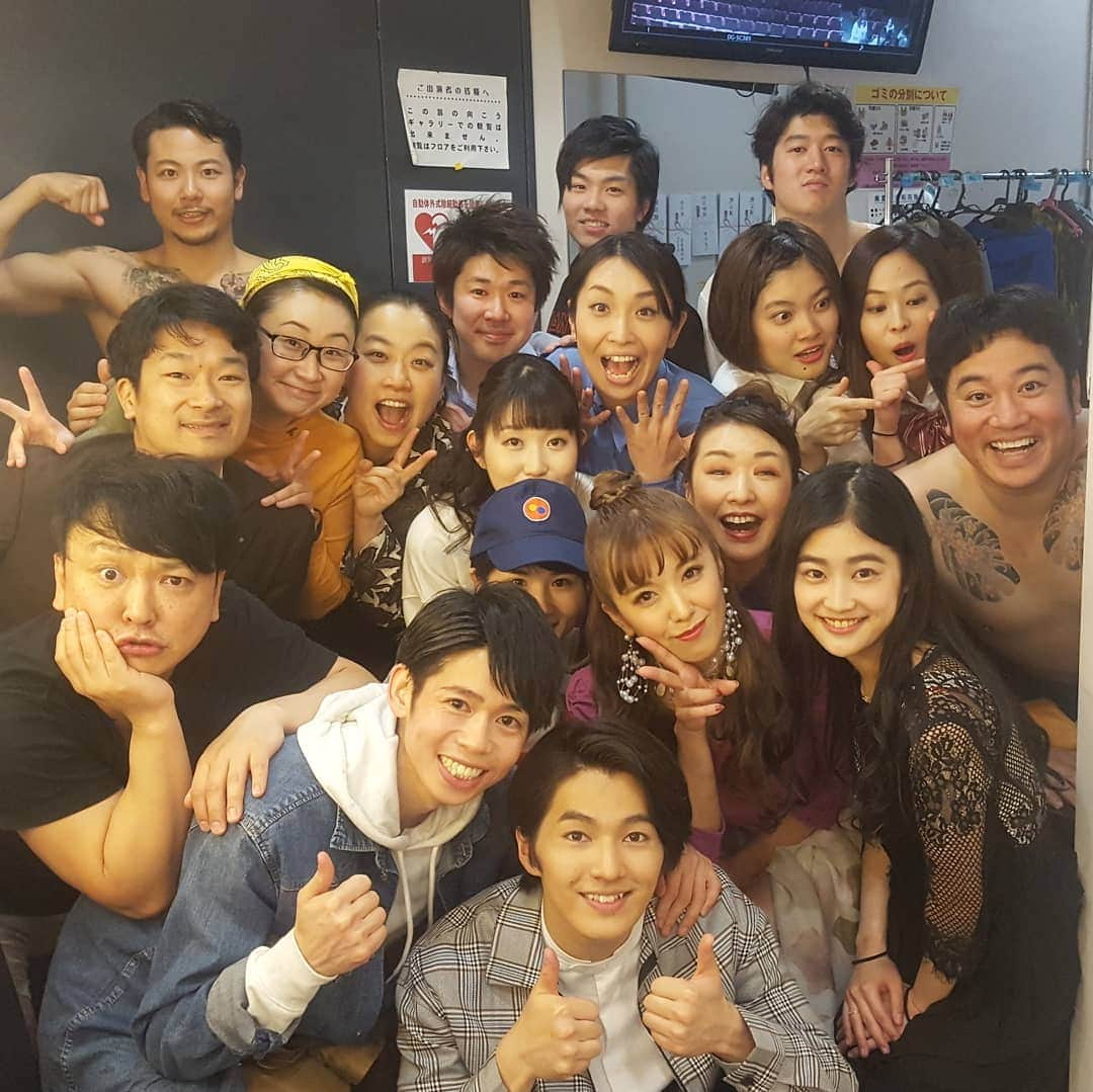 長江愛美さんのインスタグラム写真 - (長江愛美Instagram)「山田ジャパン10周年記念公演『9でカタがつく』無事千秋楽を迎えました🙇✨ 稽古場から本日まで、とにかく本当に幸せで楽しい充実した時間で、皆様から沢山お勉強させていただきました🙇💓 本当にありがとうございました💓 書きたいこといっぱいありますが、ひとまずゆっくり寝ます👼  本当にありがとうございました💓 #山田ジャパン#9でカタがつく #新宿村live #舞台」3月18日 6時46分 - manamin.512