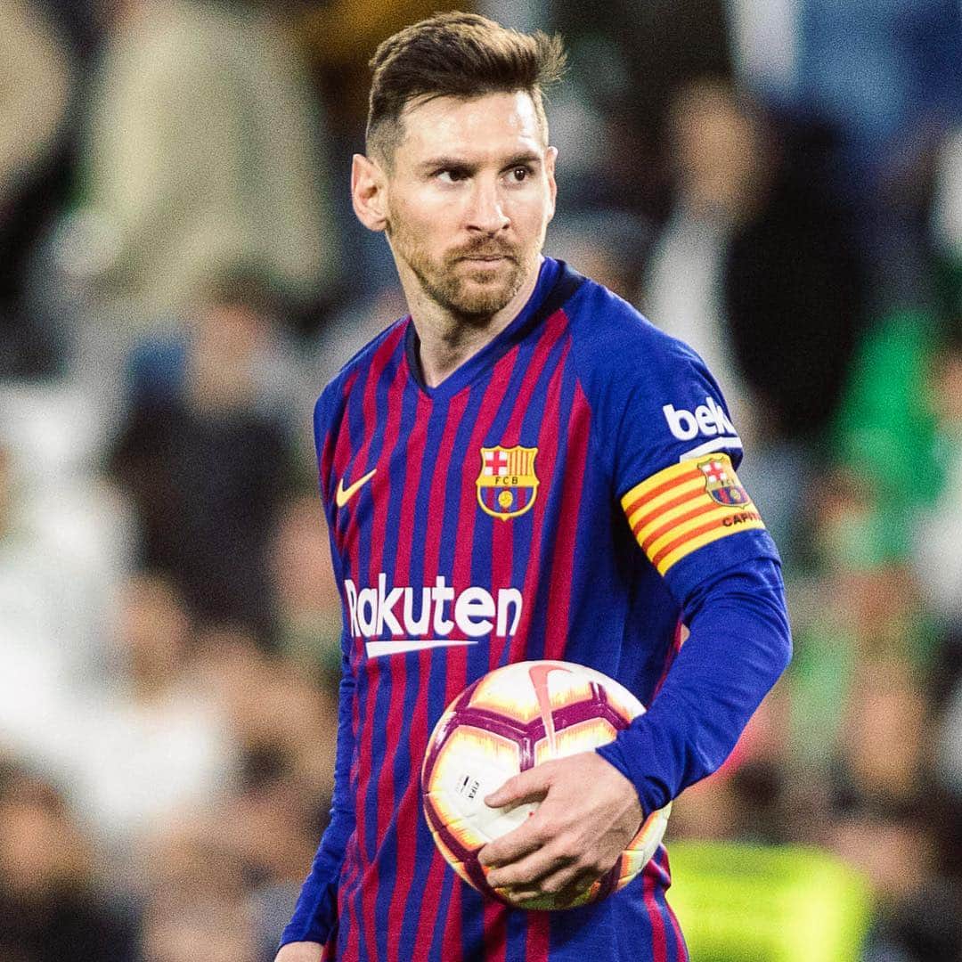LFPさんのインスタグラム写真 - (LFPInstagram)「S̶t̶.̶ ̶P̶a̶t̶r̶i̶c̶k̶’̶s̶ ̶d̶a̶y̶ St. Leo's day 👽 • #Leo #Messi #Barça #LaLiga #LaLigaSantander.」3月18日 6時51分 - laliga