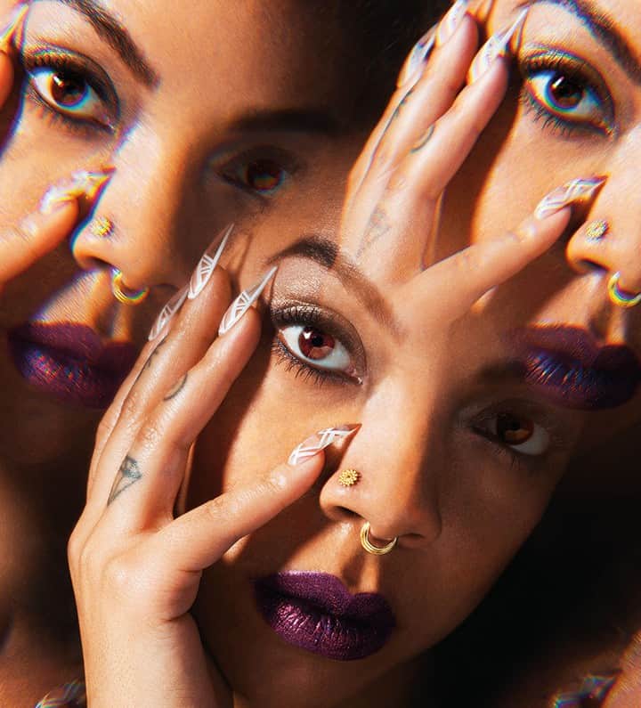 Smashboxのインスタグラム：「"I love the magic in transformation," says crystal expert @thehoodwitch. We co-created our new Crystalized Collection with her to empower yourself with art and your own meaningful beauty ritual. Now in-store @ultabeauty. #GetCrystalized」