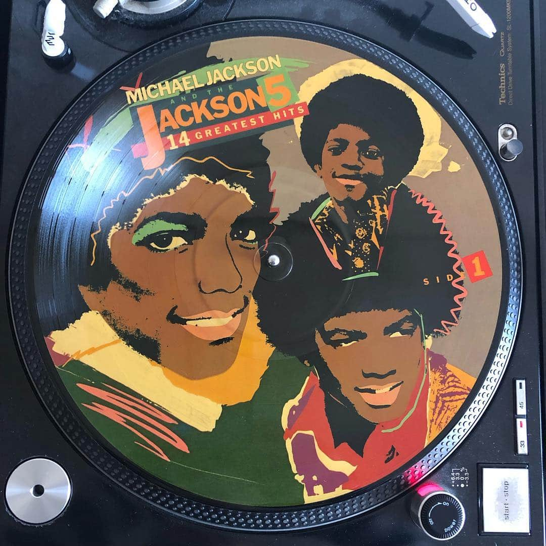 MUROさんのインスタグラム写真 - (MUROInstagram)「おはようございます〜 #motownmonday #1984  #michaeljackson #jackson5  #14greatesthits  #iwannabewhereyouare」3月18日 8時02分 - dj_muro