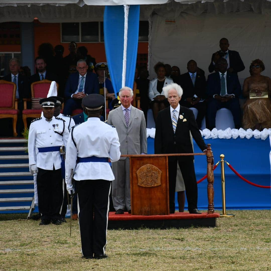 クラレンス邸さんのインスタグラム写真 - (クラレンス邸Instagram)「“I am delighted to be able to return to St Lucia and to have this opportunity of seeing so many of you once again.” The Prince of Wales arrived in St Lucia today for an official visit to help celebrate the 40th anniversary of the country’s independence. 🇱🇨 Attending a special event with people from across the island, The Prince received a Royal Salute and inspected the Guards of Honour before a military parade took place.  Swipe to see more ⬅️ HRH’s arrival in St. Lucia marks the beginning of The Prince of Wales and The Duchess of Cornwall’s 10 day visit to the Caribbean.」3月18日 8時11分 - clarencehouse