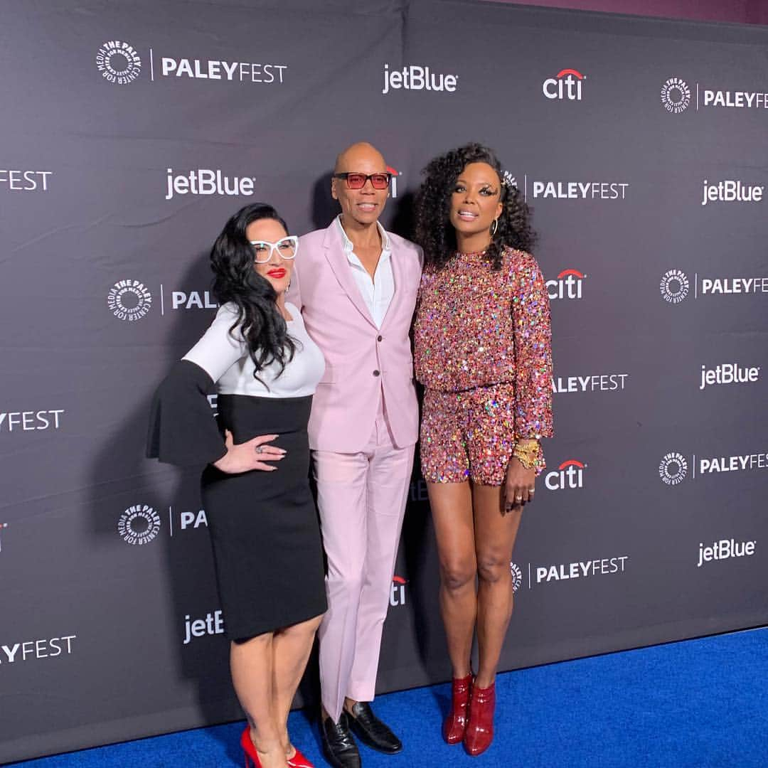 アイシャ・タイラーさんのインスタグラム写真 - (アイシャ・タイラーInstagram)「Got to honor the Queen of all Queens, the incomparable @rupaulofficial, when I moderated the @paleycenter @rupaulsdragrace panel today. What an honor to celebrate drag, gay, and queer culture and the impact this extraordinary show has had on advancing equality and acceptance. #youbettawerq 👑💎 Glam by @stephaniecozartburton & @porshawnanicole 📸 me biatch」3月18日 9時00分 - aishatyler