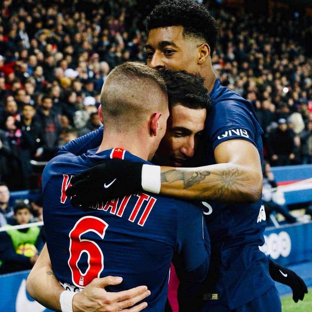 プレスネル・キンペンベさんのインスタグラム写真 - (プレスネル・キンペンベInstagram)「🔴🔵 #LAFORCE」3月18日 9時06分 - kimpembe3