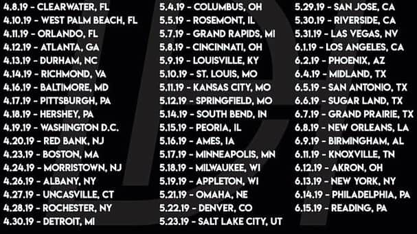 デレク・ハフさんのインスタグラム写真 - (デレク・ハフInstagram)「DEREK HOUGH LIVE!  THE TOUR April 5th- June 15th  59 Cities  Live Music!!! All-Star cast of dancers. I’m very excited to share this show with you all!  Who’s coming?  Go to DerekHough.com  For tickets 🎫」3月18日 9時14分 - derekhough