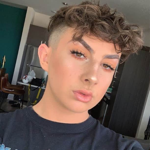 Benefit Cosmetics UKさんのインスタグラム写真 - (Benefit Cosmetics UKInstagram)「Makeup crush Monday goes out to @lookingforlewys slaying the #benefitbrow game with #preciselymybrow pencil 🔥 #benefit #beauty #regram . . . 📷 Image Description:  a regram of @lookingforlewys」3月18日 16時00分 - benefitcosmeticsuk