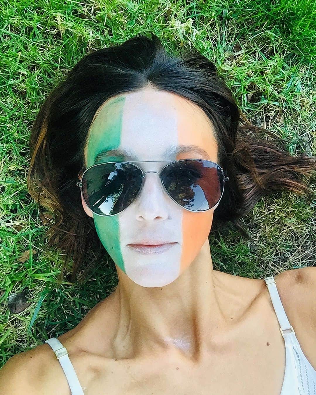 シャーニ・ヴィンソンのインスタグラム：「Top o’ the mornin to ya! 🇮🇪 🍀Celebrating my 38% #Irish heritage! Happy #StPatricksDay 💚」
