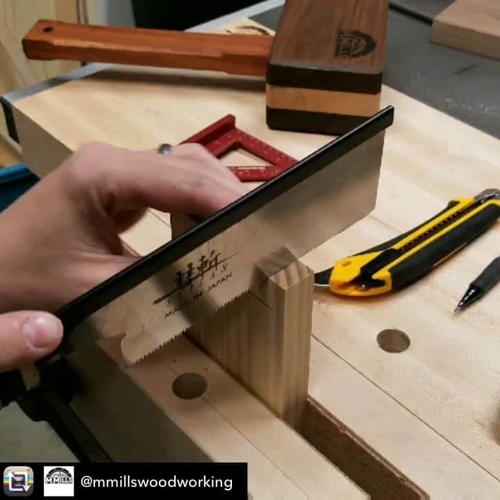SUIZAN JAPANさんのインスタグラム写真 - (SUIZAN JAPANInstagram)「Please have a look at this video using our dovetail saws!  Repost 📷 @mmillswoodworking  #suizan #japanesesaw #woodworkingtolls #dovetailsaw #handsaw #woodwork #woodworkers」3月18日 10時37分 - suizan_japan