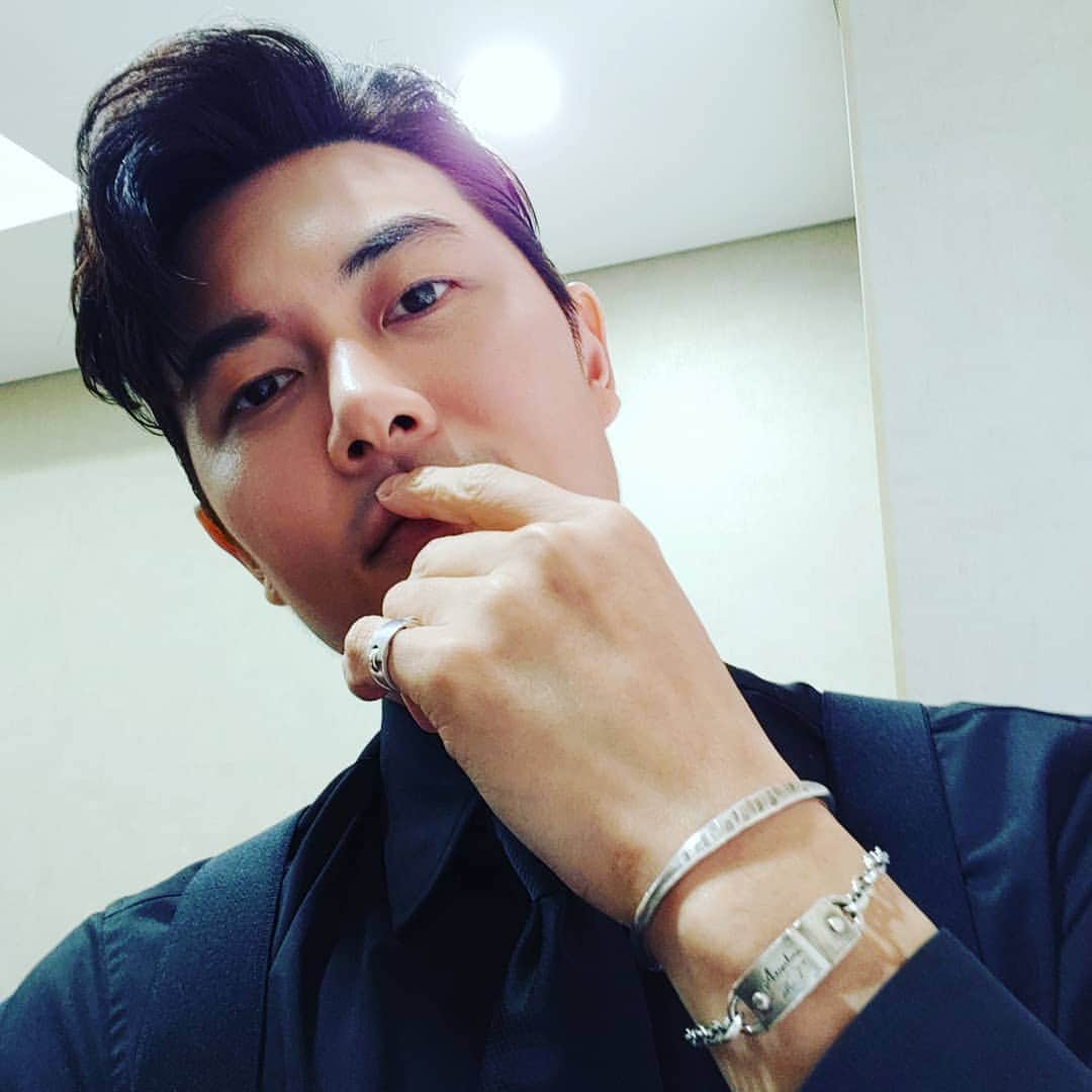 のインスタグラム：「3월 18일 오늘부터 용왕님 보우하사가 시간이 변경되어 Pm 6시 50분 부터 방송이 됩니다😎 앞으로도 더큰사랑과 많은 시청 입소문 부탁드리겠습니다^-^♥ . . #용왕님보우하사  #시간변경 #♥」