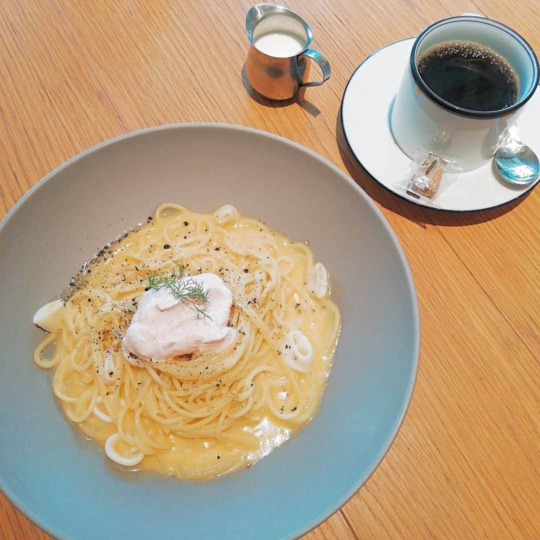 amigo.amigo.5205622さんのインスタグラム写真 - (amigo.amigo.5205622Instagram)「. ★#lunchtime ★. . 先週は、#恵比寿　で 用事がありその前に アトレ西館のカフェでランチ♪. @santropez_ebisu. . たらこたっぷり#カルボナーラ を頂きました🍝. 店内広々でベビーカーでも安心して入れて 西館も本館も授乳室、オムツ替えがあるので 安心しておでかけできます😁. . #姉妹ママ#授乳室 #赤ちゃんのいる暮らし #子連れランチ#子連れ #赤ちゃんとお出かけ #恵比寿カフェ#ebisu #恵比寿ランチ #恵比寿グルメ  #インスタ探検隊 #パスタ #パスタランチ #Pasta  #pastas #instafood  #instacafe #ランチ #ランチ🍴 #LUNCH #たらこ#たらこクリームパスタ  #tokyocafe #cafe #coffee」3月18日 11時20分 - amigo.amigo.5205622