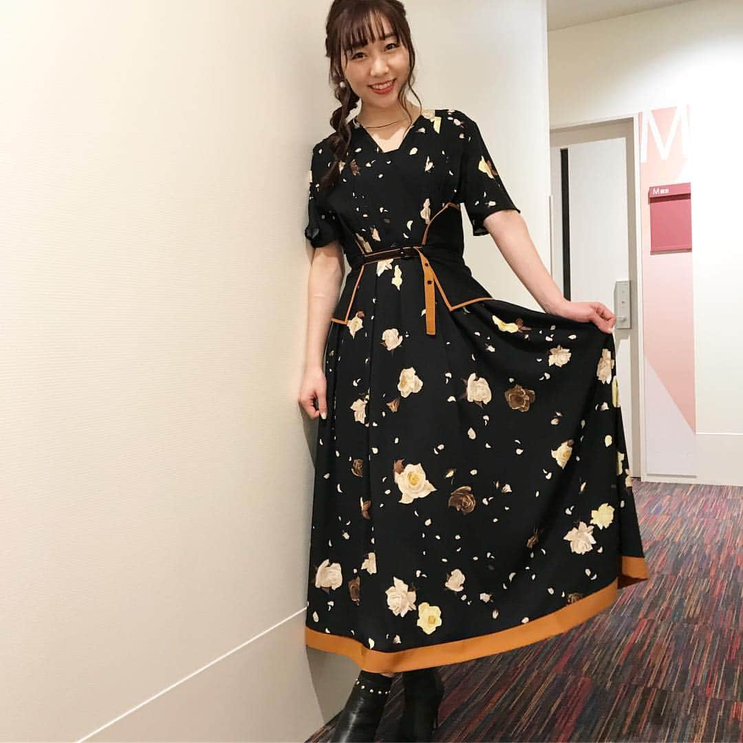 須田亜香里さんのインスタグラム写真 - (須田亜香里Instagram)「3月13日(水)テレ朝 【ザワつく！一茂 良純 ちさ子の会】 一茂さんのお気に入り枠でみちょぱちゃんとゲスト出演させていただきました🙇‍♂️ ご馳走だらけでした。 非売品のケーキが私の中では一番好きでした(笑)  #ザワつく #1枚目 #よく見ると #靴下のあと」3月18日 11時50分 - akarisuda