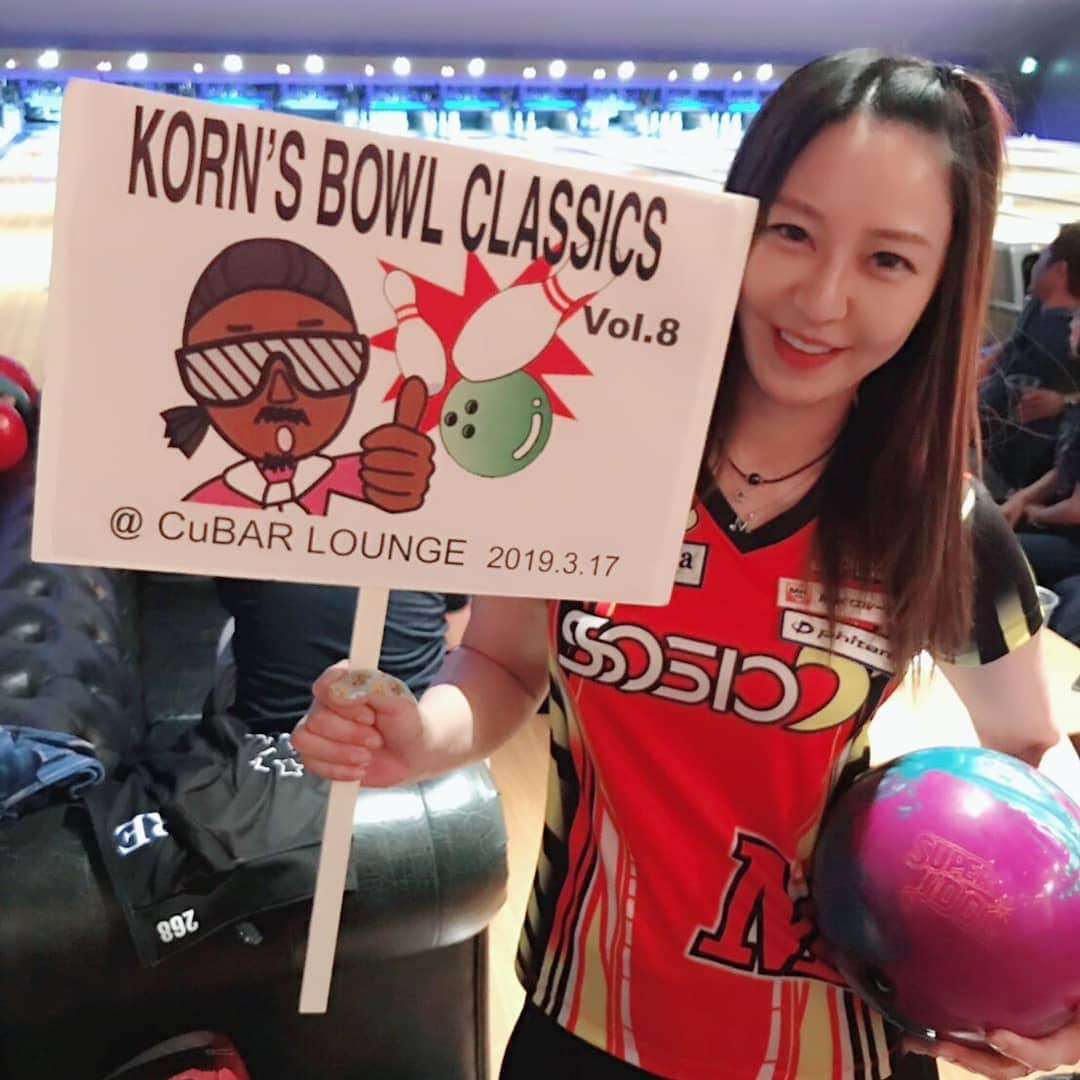 酒井美佳さんのインスタグラム写真 - (酒井美佳Instagram)「昨日は『コーンズカップ』でした🎳  私達のチーム優勝🏆  わぁーい😁  楽しかった🎳  ブラザーコーンさん、黒田アーサーさん、 ガダルカナル・タカさんと😊  #酒井美佳 #プロボウラー #pleague #festaria #phiten #MKグループ #ドリームスタジアム太田 #東京ドーム #ブラザーコーン #黒田アーサー #ガダルカナルタカ #マギー審司」3月18日 11時59分 - mika37mika