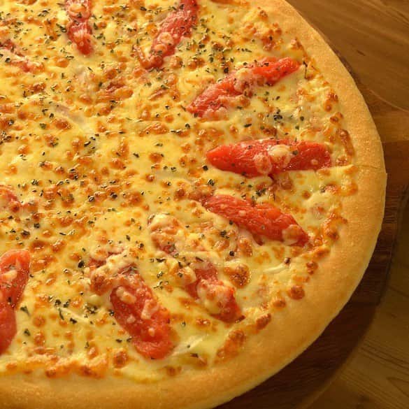 ピザハットさんのインスタグラム写真 - (ピザハットInstagram)「【気分を上げたい月曜日はピザを食べよう♪٩(ˊᗜˋ*)و】 * 本日は #ピザハット のチーズNo.1人気"チーズ＆チーズ"をご紹介☆彡トマトの甘みと、とろ〜りチーズがマッチして女性に人気の1枚です♪ ぜひランチでおトクにお召し上がりくださいね☆彡 * ※ランチメニューやランチ価格の対象曜日については店舗により異なります。お近くの店舗にご確認ください。 * * * #ピザハット #pizzahut #ピザ #pizza #ぴざ #ピッツァ #チーズアンドチーズ #cheese #ランチピザ #ピザランチ #lunch」3月18日 12時00分 - pizza_hut_japan