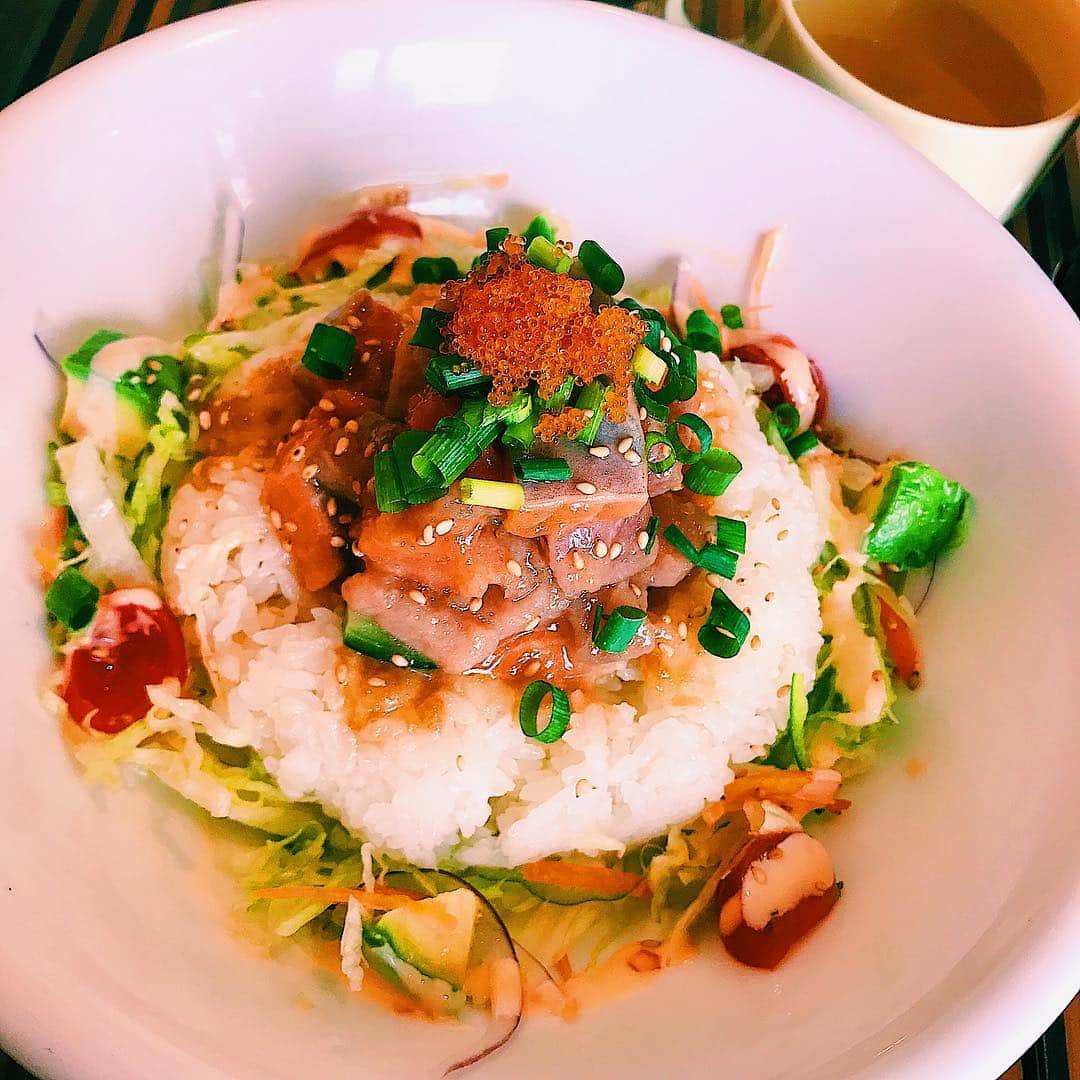 西谷麻糸呂のグルメインスタ