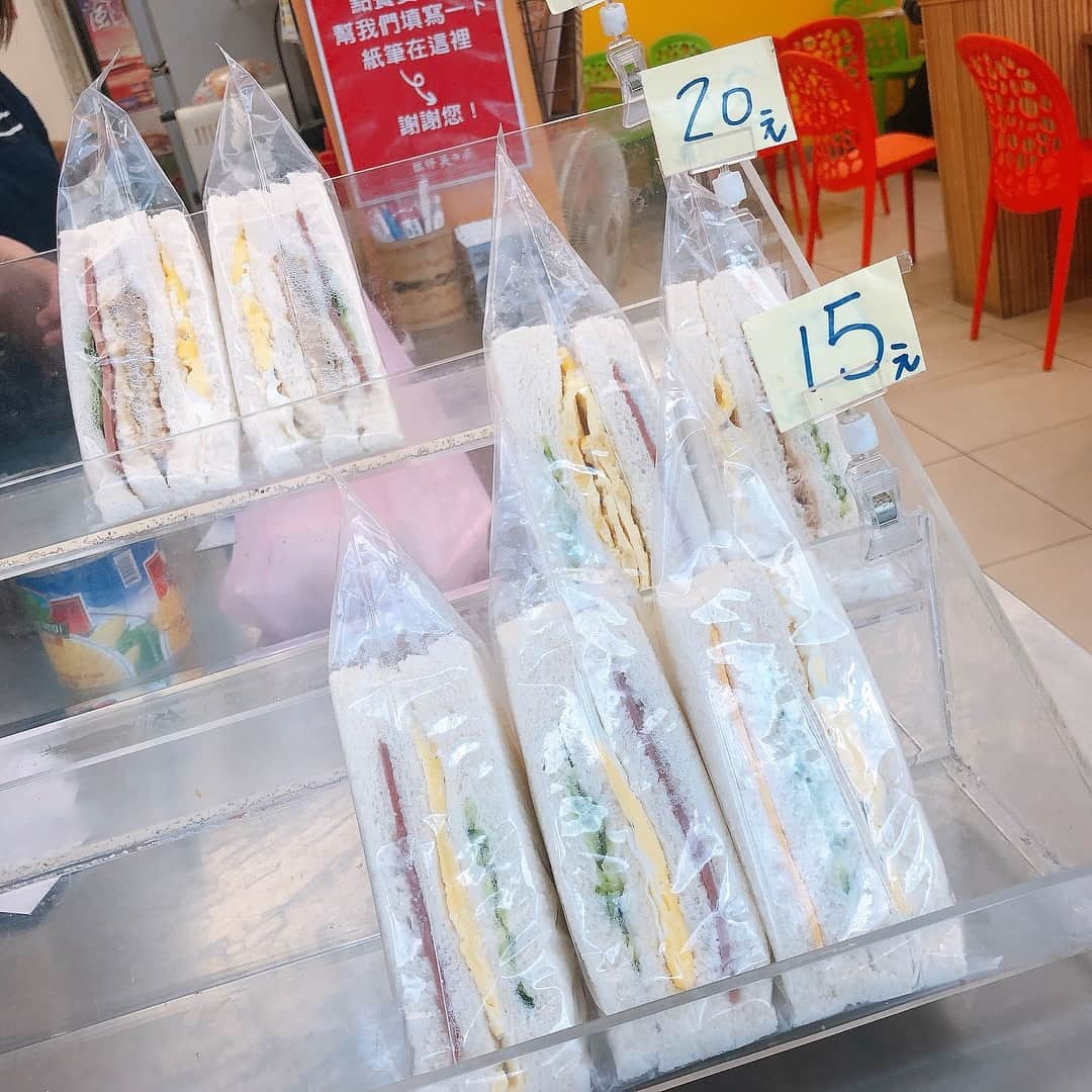 イ・ジョンジンさんのインスタグラム写真 - (イ・ジョンジンInstagram)「맛있는 아침 식사~^^ #taiwan」3月18日 12時18分 - jung.jin.lee_