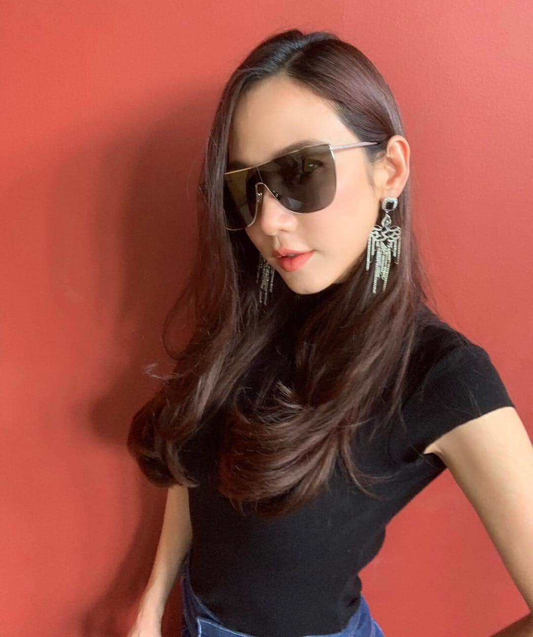 アム・パチャラパーさんのインスタグラム写真 - (アム・パチャラパーInstagram)「#saintlaurentthailand @sunglassmania @vintage_again_and_again」3月18日 12時31分 - aum_patchrapa